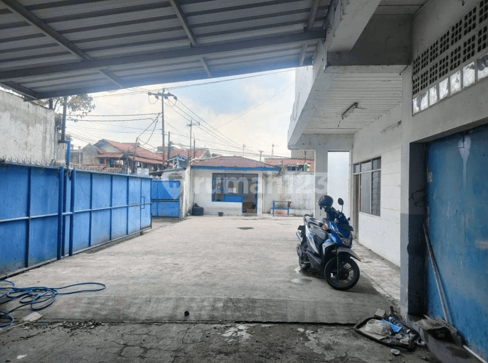 gudang di moch toha bandung