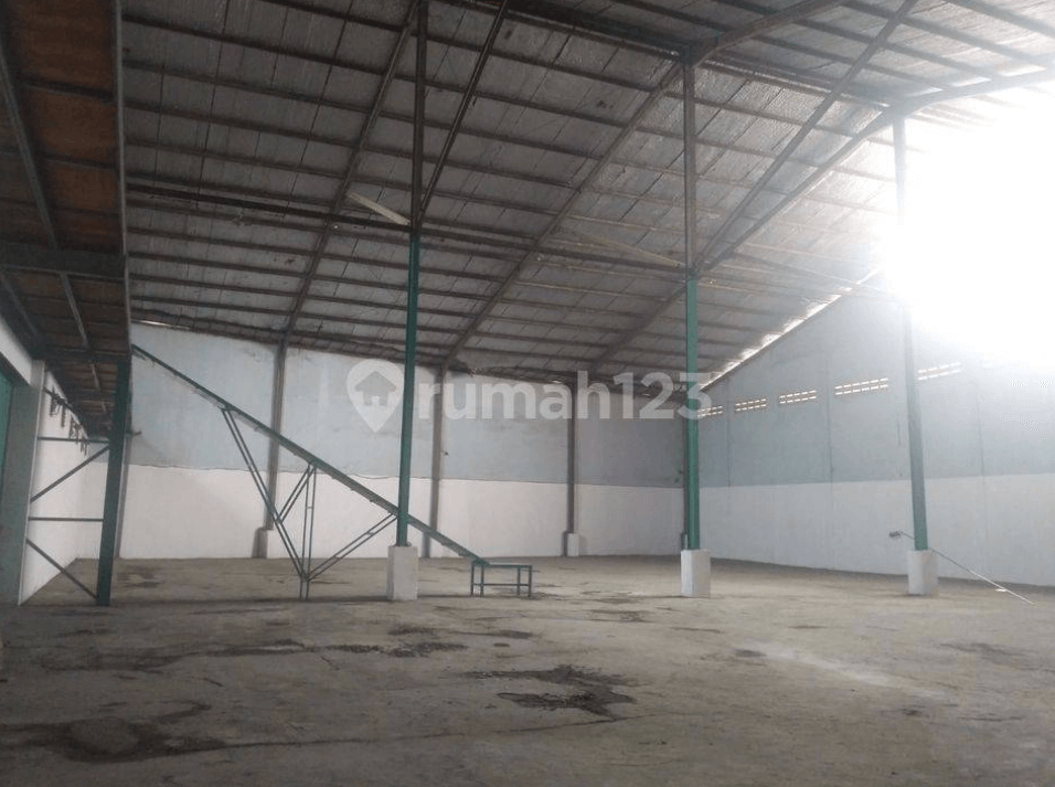 Gudang di Cibolerang Cigondewah Bandung