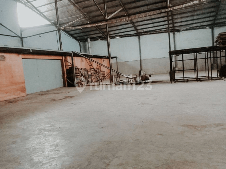 Gudang di Cibolerang Cigondewah Bandung