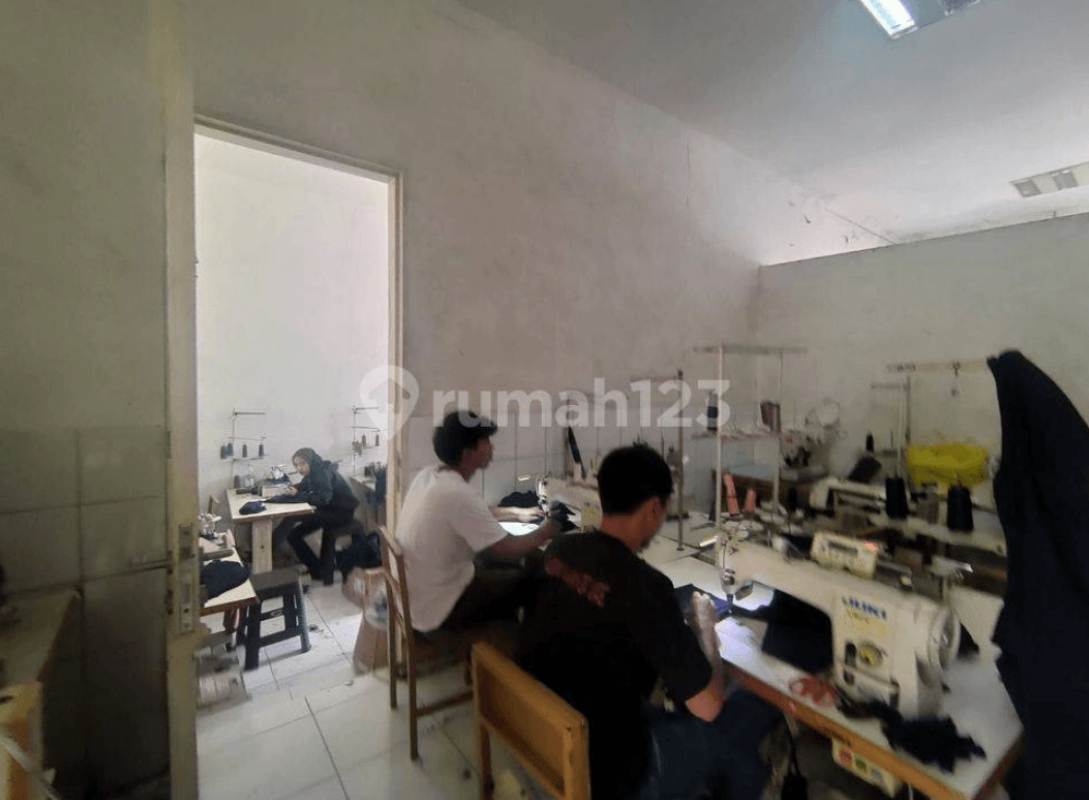 gudang di nanjung batujajar kabupaten bandung barat