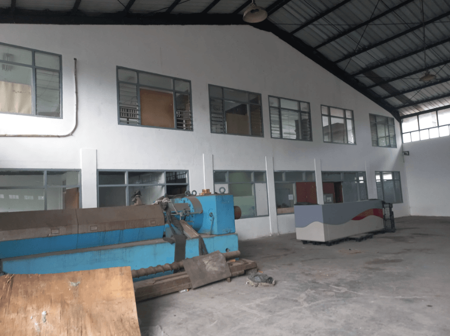 gudang di sayap moch toha