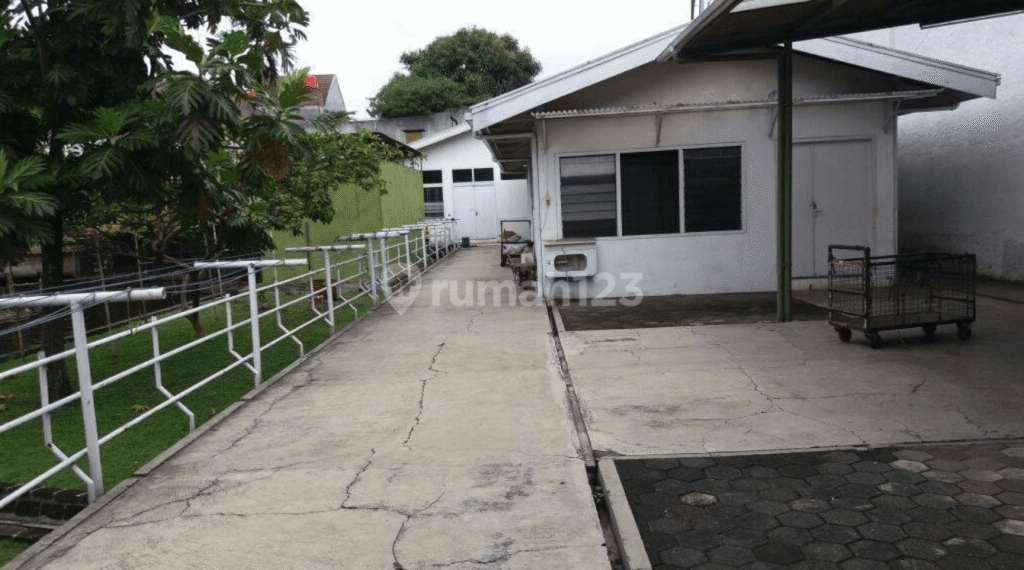 gudang di cibolerang babakan ciparay bandung