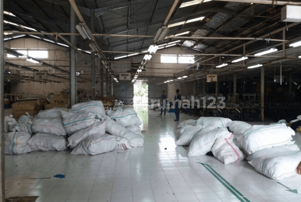 gudang di cibolerang babakan ciparay bandung