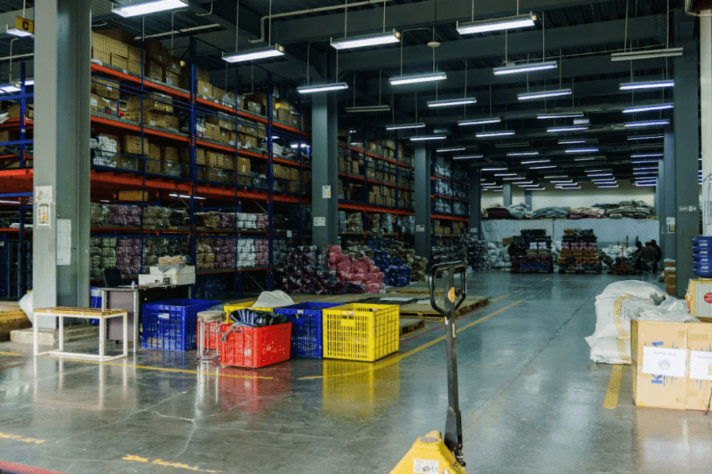 gudang di cicukang holis bandung