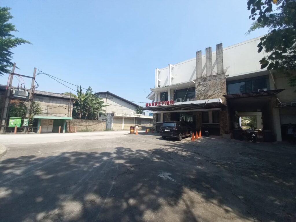 Gudang di Mainroad Moch Toha Bandung