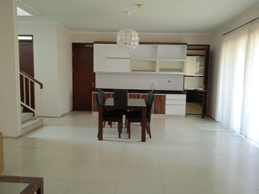Rumah furnished disewakan di Kota Baru Parahyangan Tatar Ratnasasih