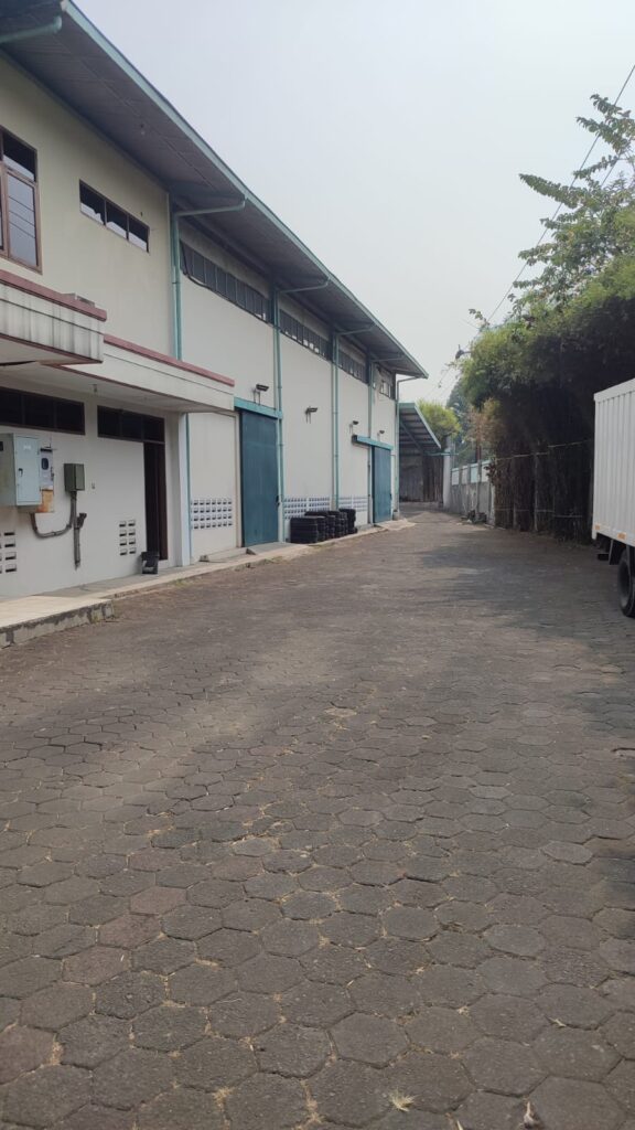 Gudang di Caringin Bandung