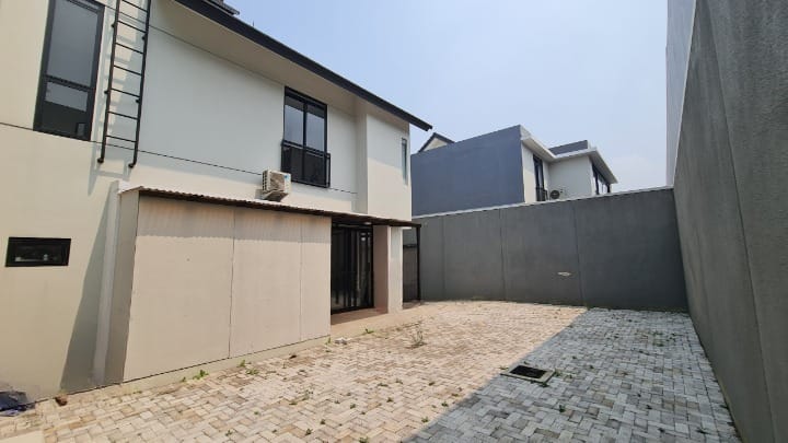 Rumah di Tatar Punawangi Kota Baru Parahyangan